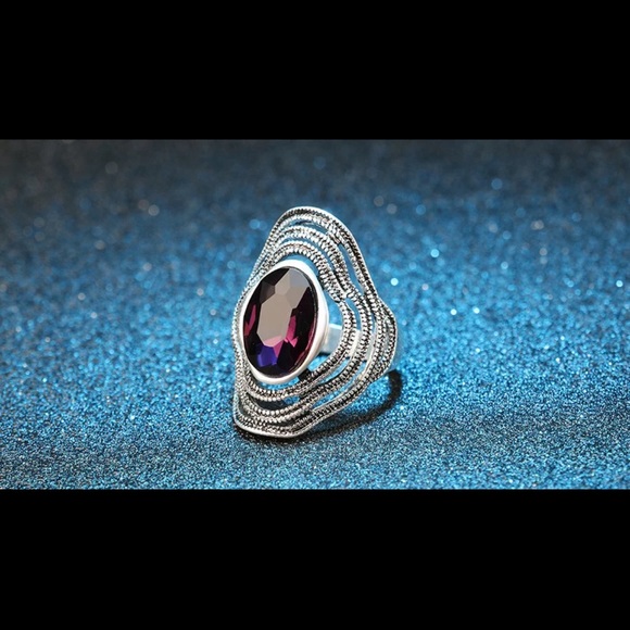 VINTAGE Women’s Ring - Picture 4 of 9